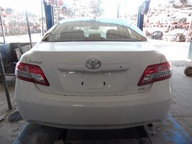 2011 Toyota Camry LE White 2.5L AT #Z22737